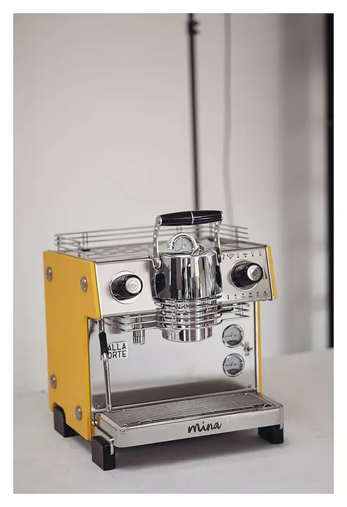 Кофемашина Dalla Corte 1 MC MINA 1 YE 230 желтая